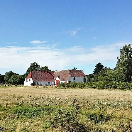 Three-bedroom Holiday In 4 * Aeroskobing
